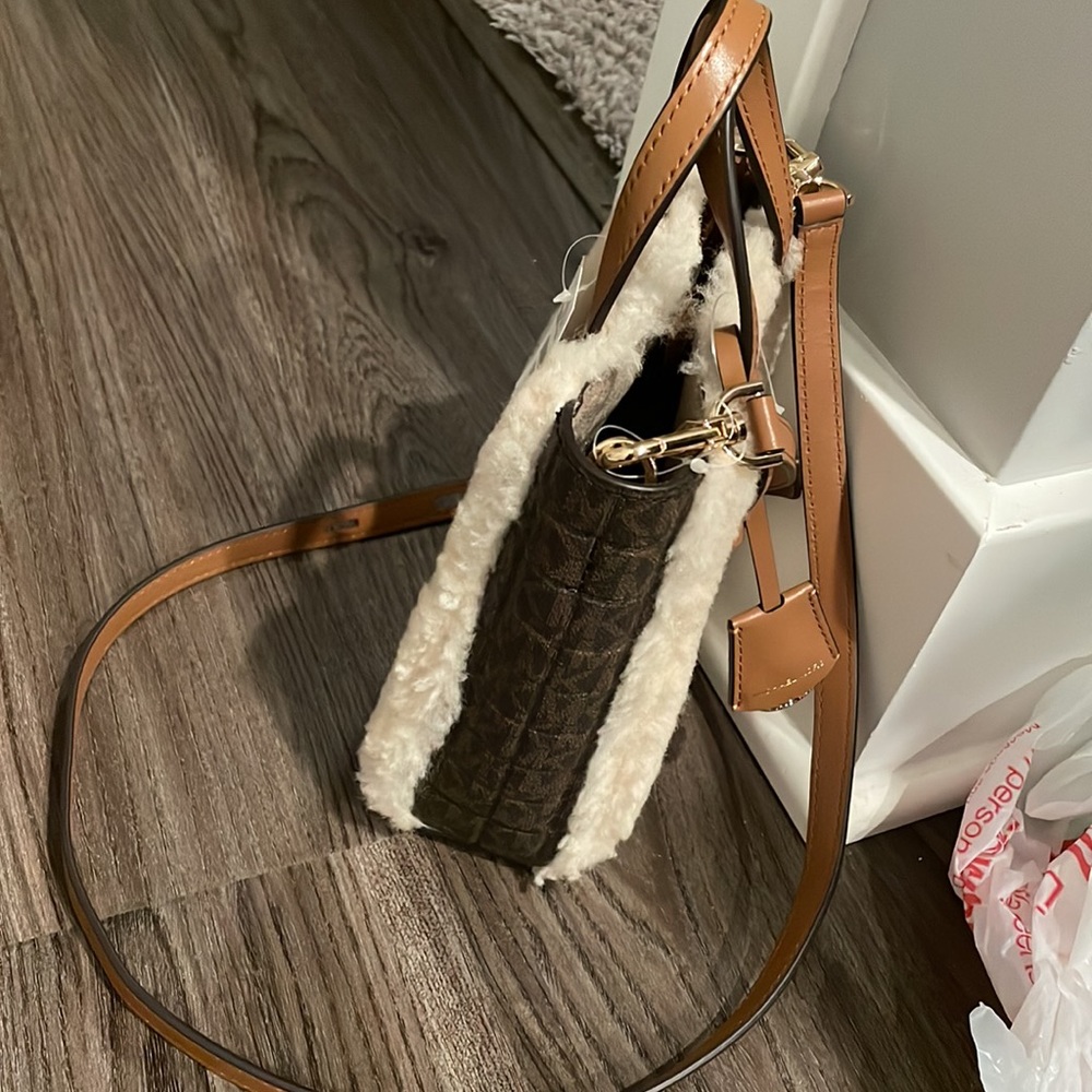 NWT Michael Kors Sinclair XS NS Sherpa Tote Crossbody Leather - Picture 6 of 7